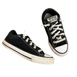 Converse Chuck Taylor All Star Madison Low Top Sneakers Black Size 2 Youth